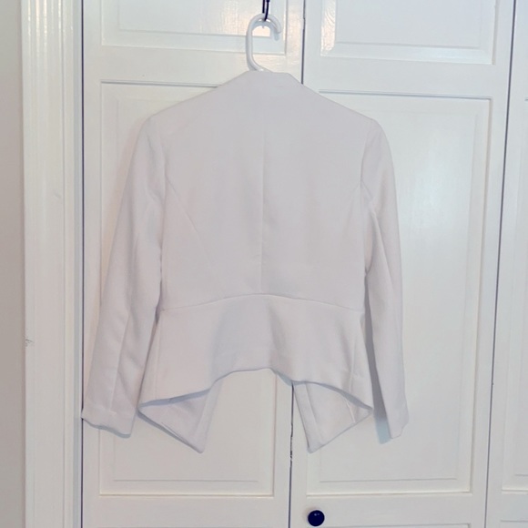 White Blazer new with tags - Picture 2 of 3